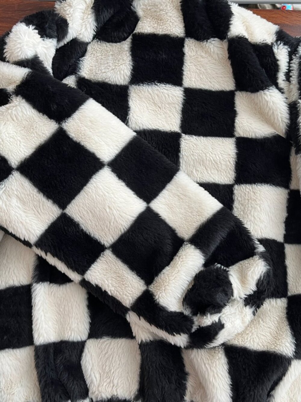 H&M Fuzzy Checkerboard Vans Style Jacket Coat XS Black and White - Picture 4 of 7